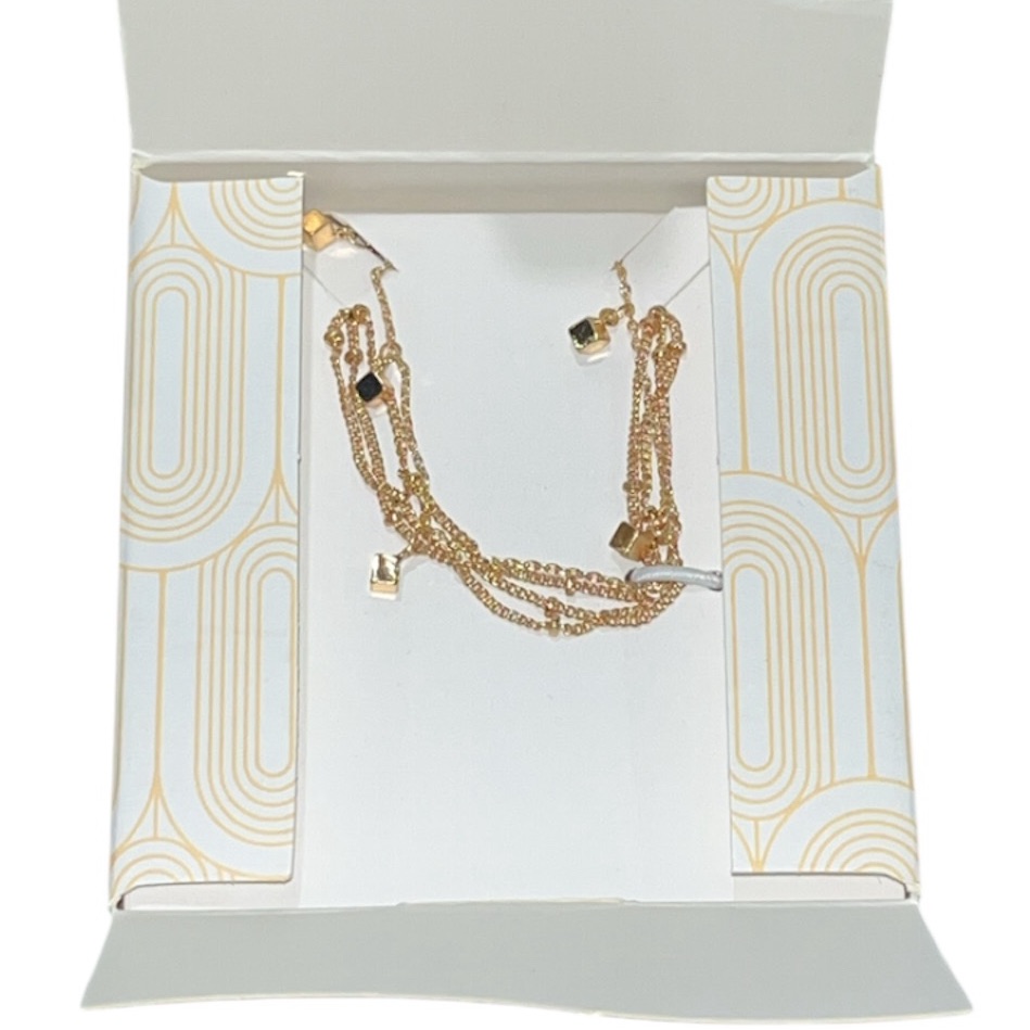 Elegant Gold Bracelet Set